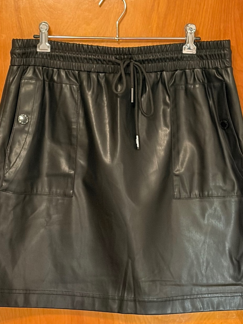 Karl Lagerfeld Sz M Faux Leather Short Black Skirt
